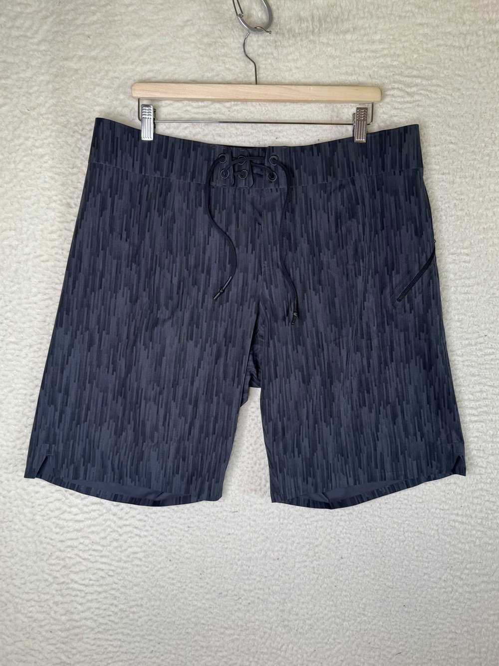 Lululemon El Current Unlined Boardshorts Board Short Hybrid Black Grey Men's 38